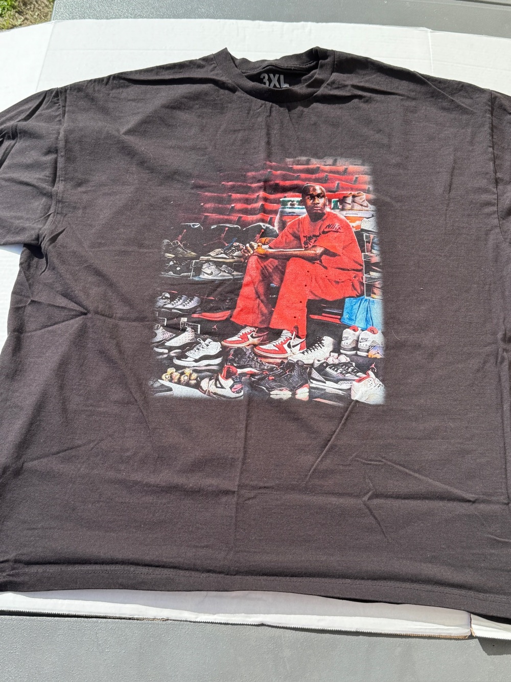 Basketball Graphic 3XL. Pre-owned. Black shirt